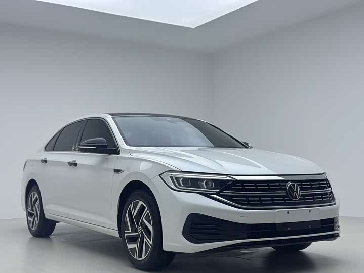 Фото 3 - Volkswagen Sagitar L