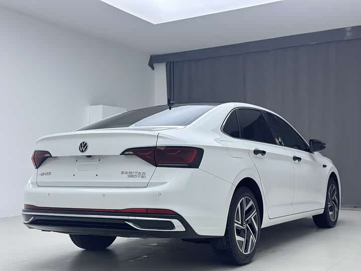 Фото 7 - Volkswagen Sagitar L