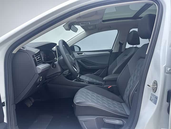 Фото 9 - Volkswagen Sagitar L