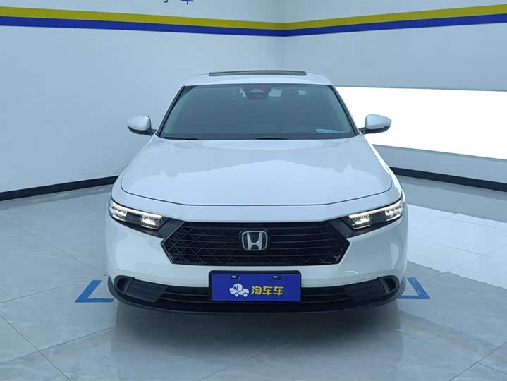 Фото 2 - Honda Accord
