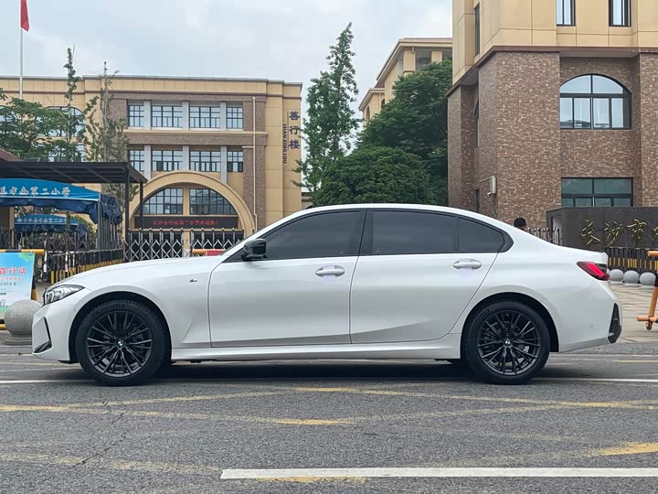 Фото 3 - BMW 3 Series