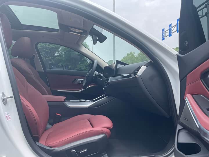 Фото 4 - BMW 3 Series