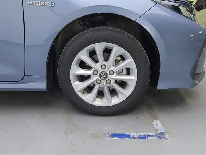 Фото 6 - Toyota Corolla