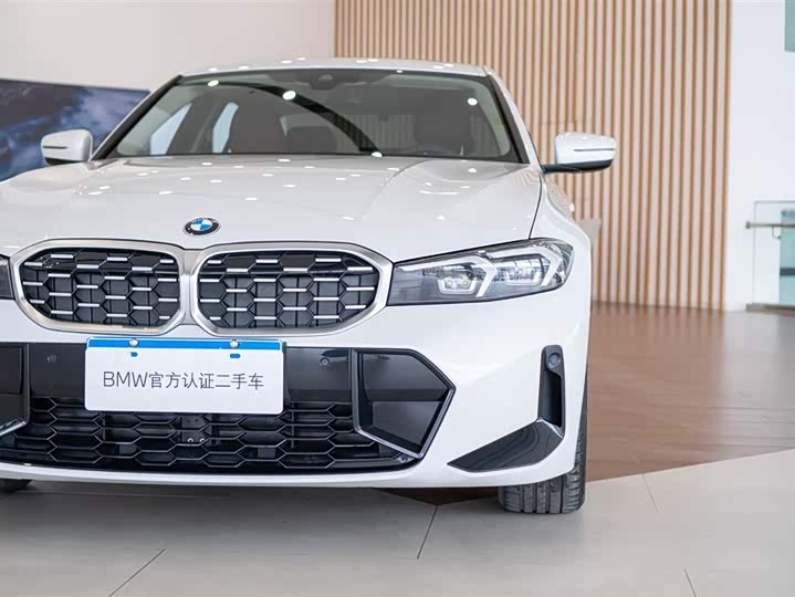 Фото 8 - BMW 3 Series