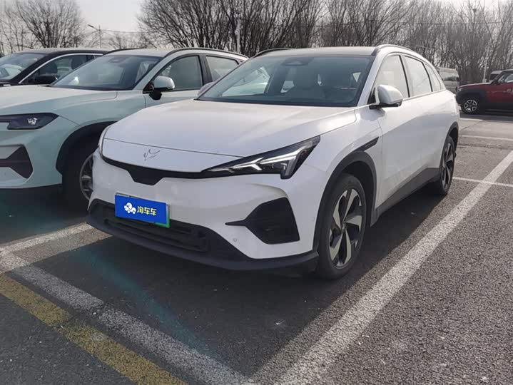 Фото 1 - BAIC Arcfox Alpha T5