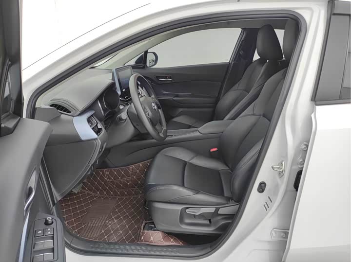 Фото 7 - Toyota Izoa