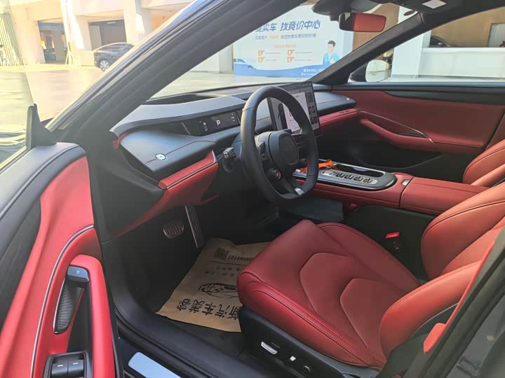 Фото 4 - Xiaomi SU7