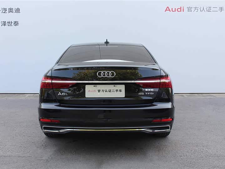 Фото 5 - Audi A6L