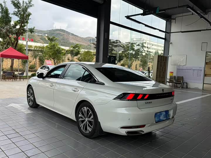 Фото 7 - Peugeot 508