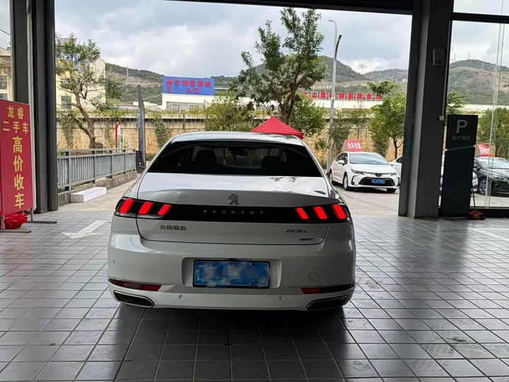 Фото 8 - Peugeot 508