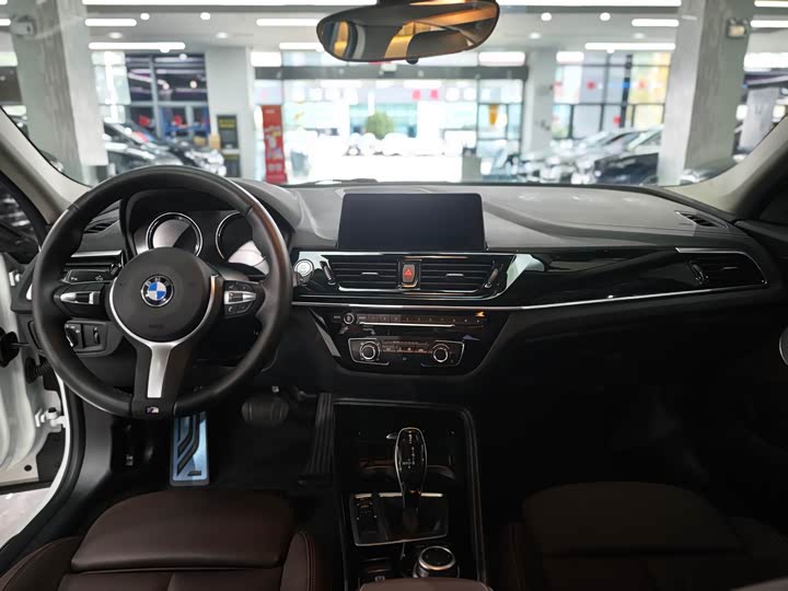 Фото 9 - BMW 1 Series