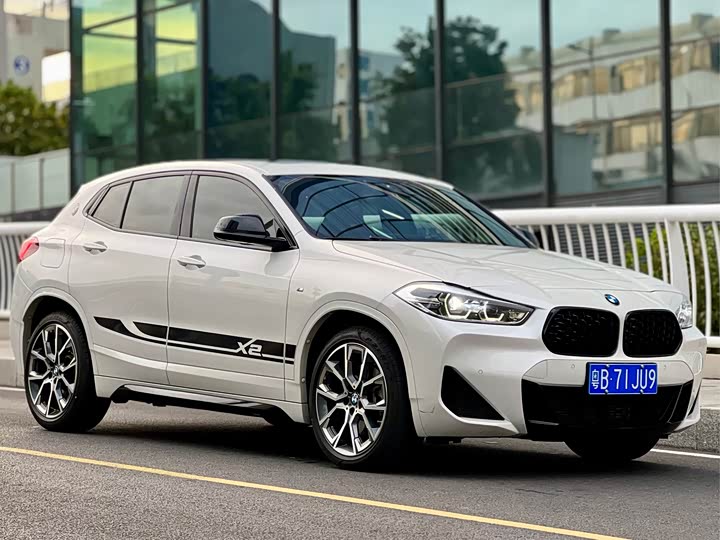 Фото 6 - BMW X2