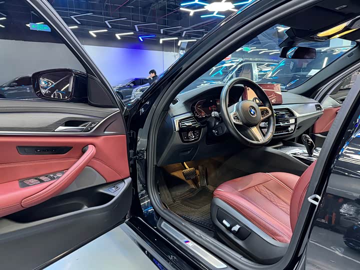 Фото 4 - BMW 5 Series