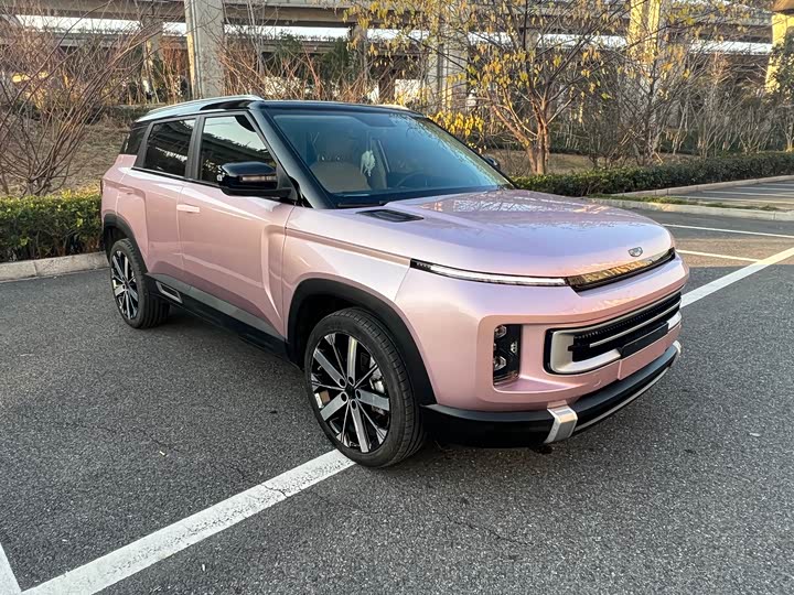 Фото 3 - Geely Icon