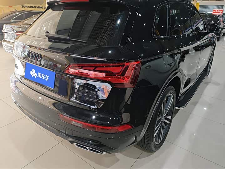 Фото 3 - Audi Q5L