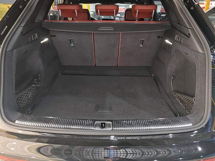 Фото 4 - Audi Q5L