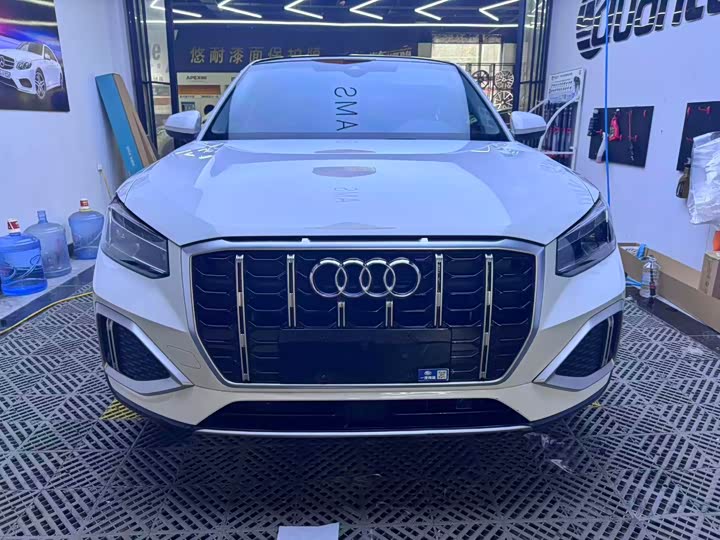 Фото 2 - Audi Q2L