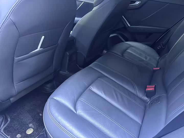 Фото 9 - Audi Q2L