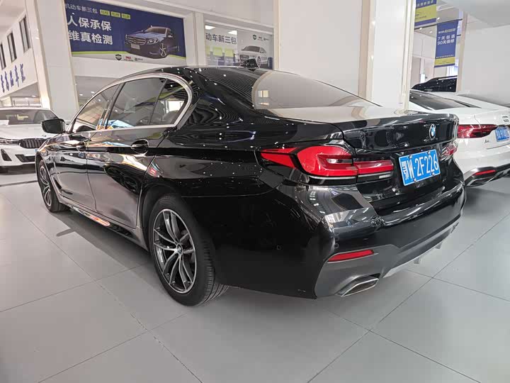 Фото 4 - BMW 5 Series