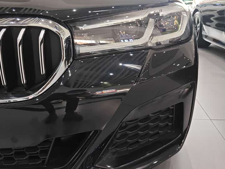 Фото 8 - BMW 5 Series