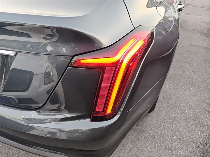 Фото 8 - Cadillac CT5