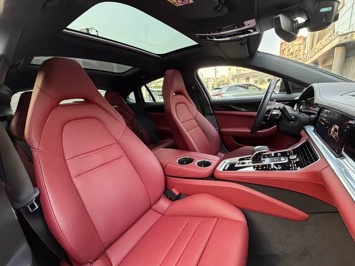 Фото 8 - Porsche Panamera