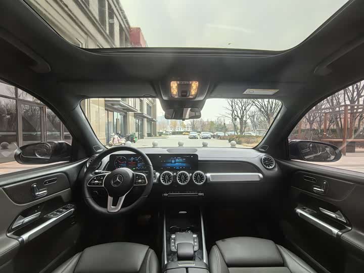 Фото 5 - Mercedes-Benz EQB