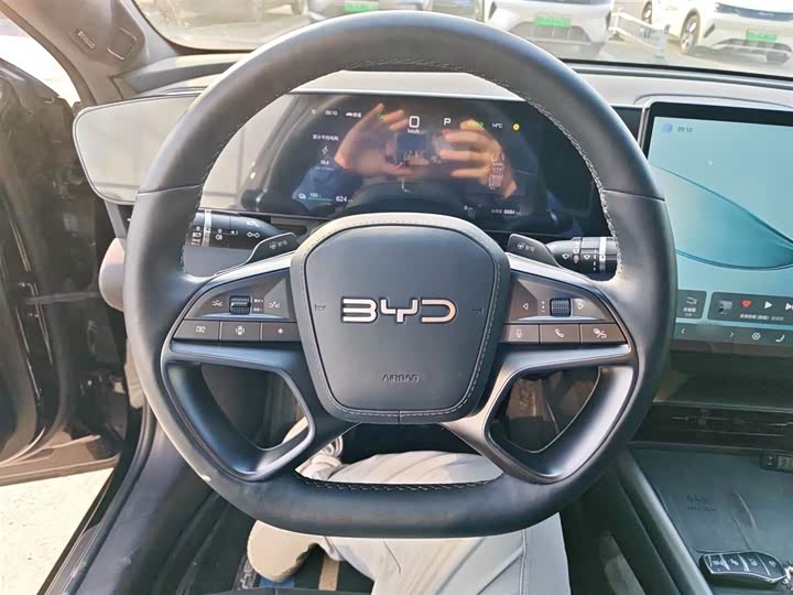 Фото 3 - BYD Seal