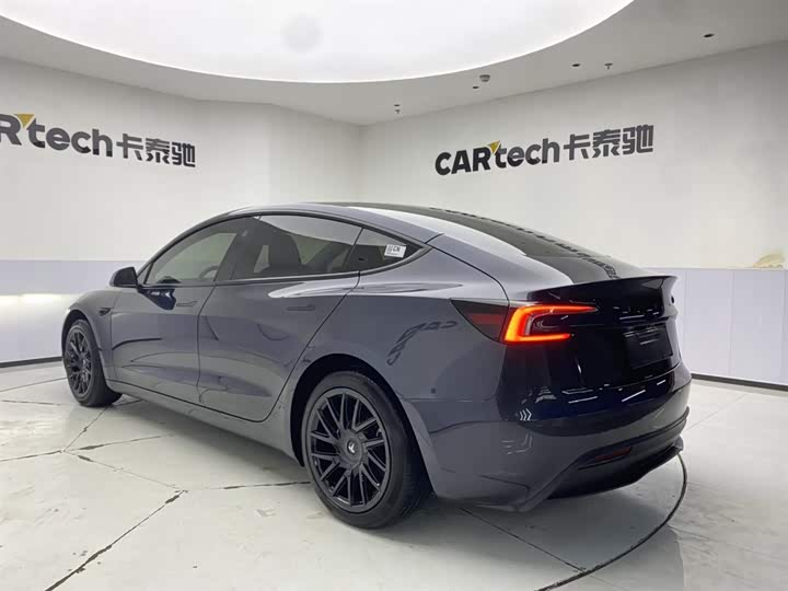 Фото 7 - Tesla Model 3