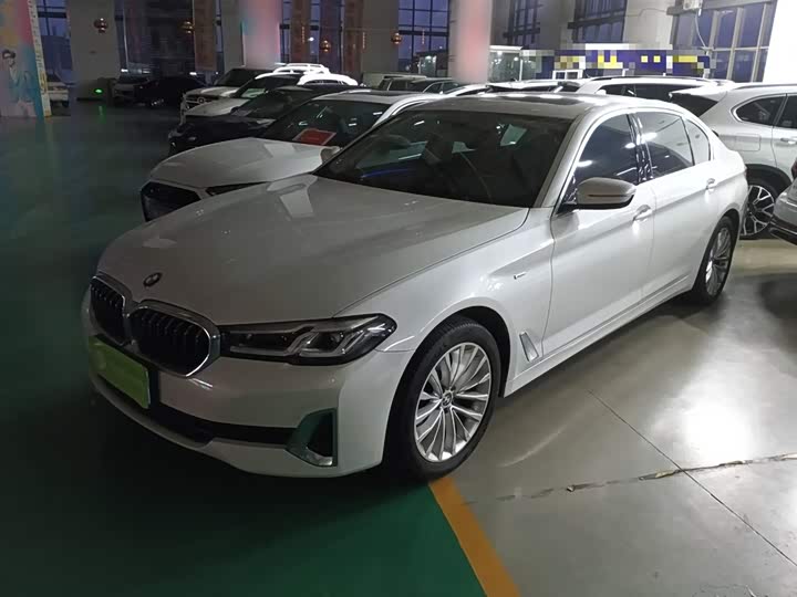 Фото 2 - BMW 5 Series
