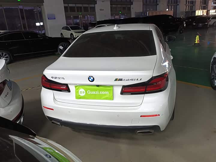 Фото 6 - BMW 5 Series