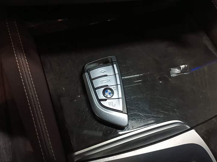 Фото 9 - BMW 5 Series