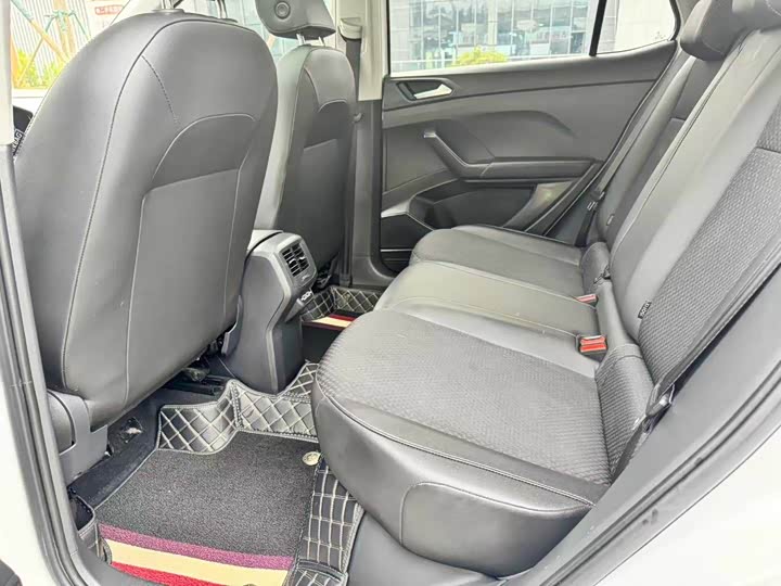 Фото 6 - Volkswagen Tacqua