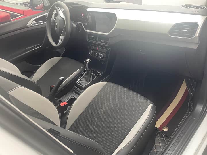 Фото 8 - Volkswagen Tacqua