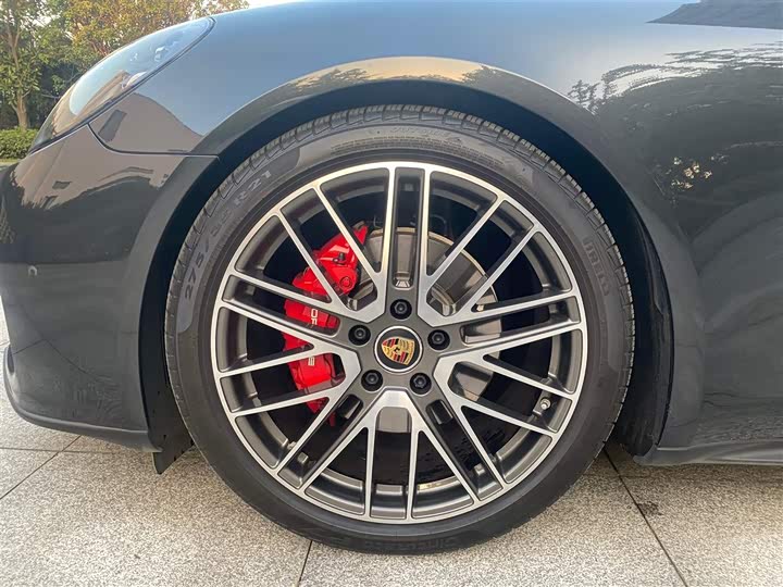 Фото 8 - Porsche Panamera