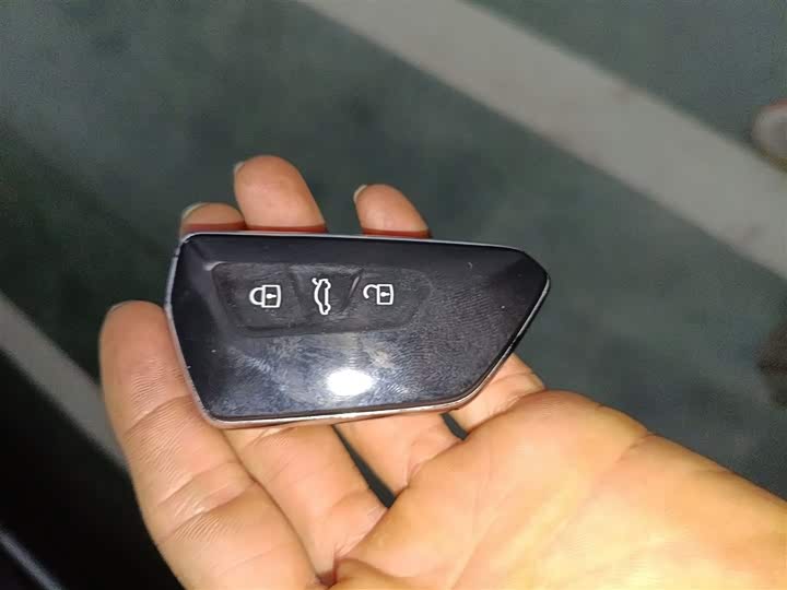 Фото 9 - Volkswagen Talagon