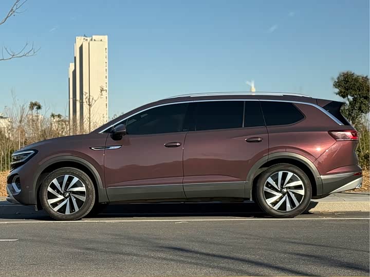 Фото 4 - Volkswagen Talagon