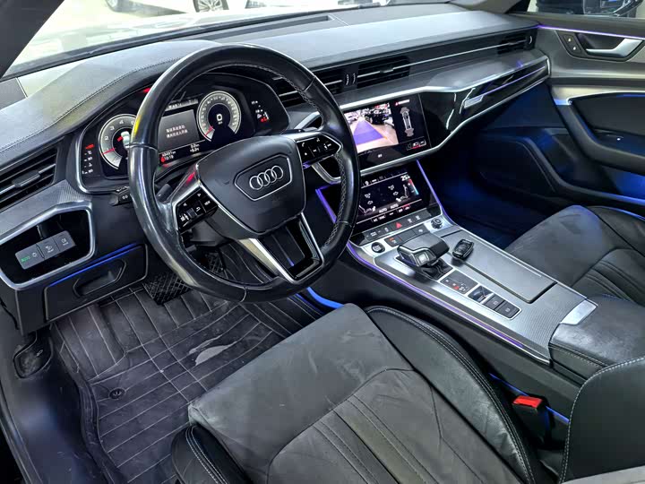 Фото 7 - Audi A6L