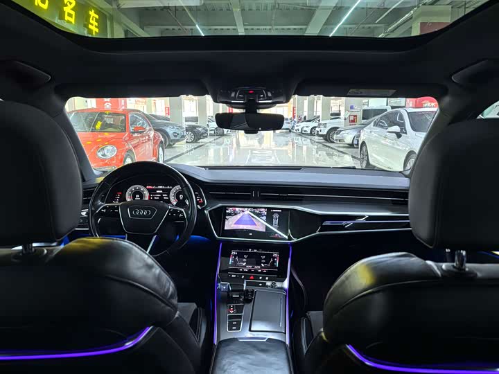 Фото 9 - Audi A6L