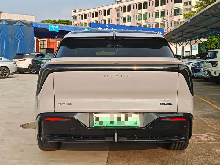 Фото 8 - HiPhi Y