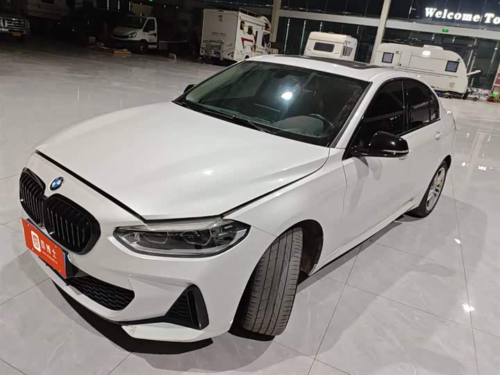 Фото 1 - BMW 1 Series