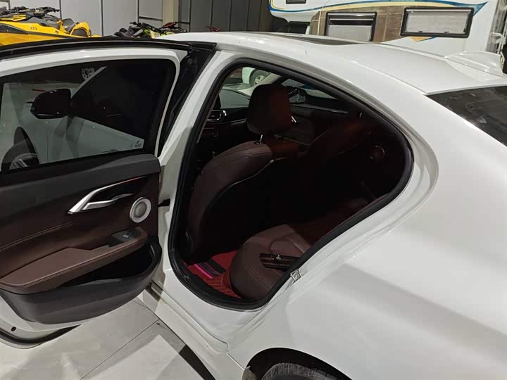 Фото 6 - BMW 1 Series