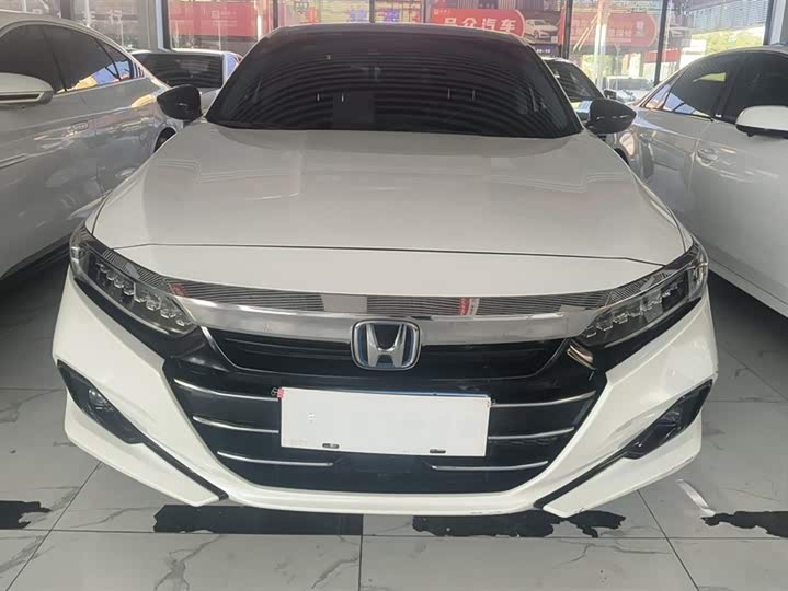 Фото 2 - Honda Accord