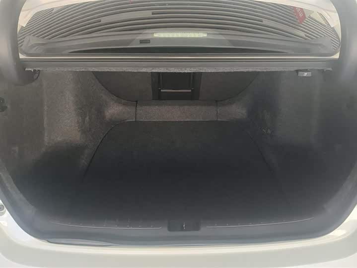 Фото 4 - Honda Accord