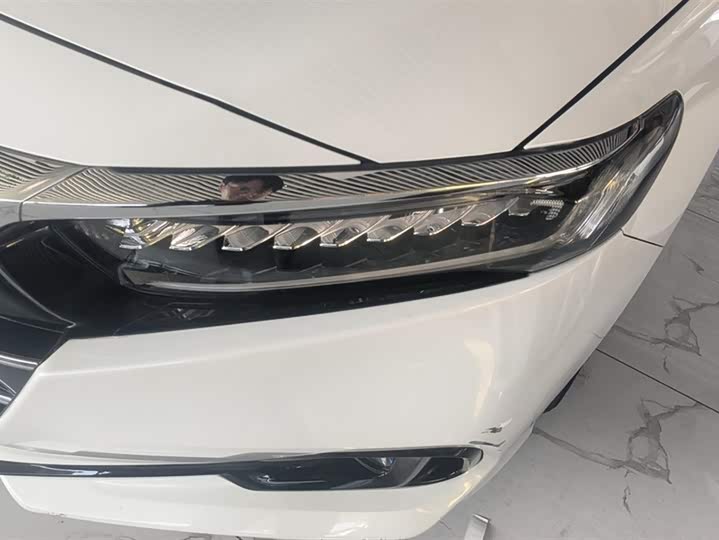 Фото 5 - Honda Accord