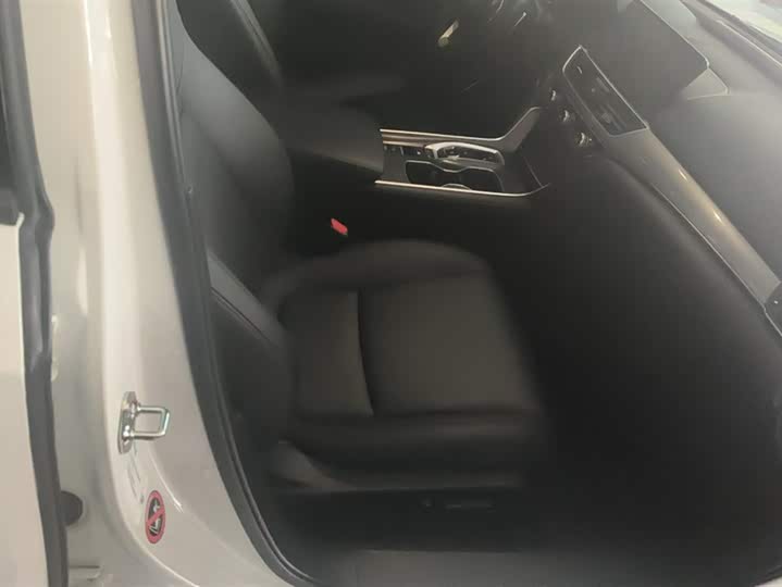 Фото 8 - Honda Accord