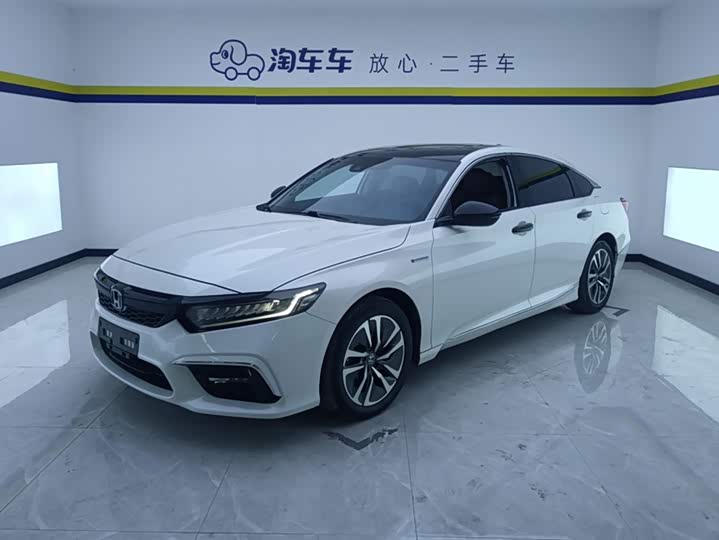 Фото 1 - Honda Inspire