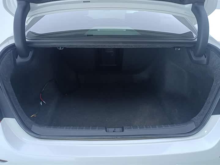 Фото 4 - Honda Inspire