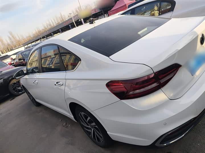 Фото 5 - Volkswagen Lavida