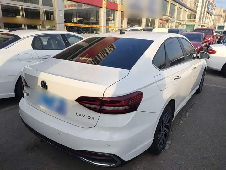 Фото 7 - Volkswagen Lavida